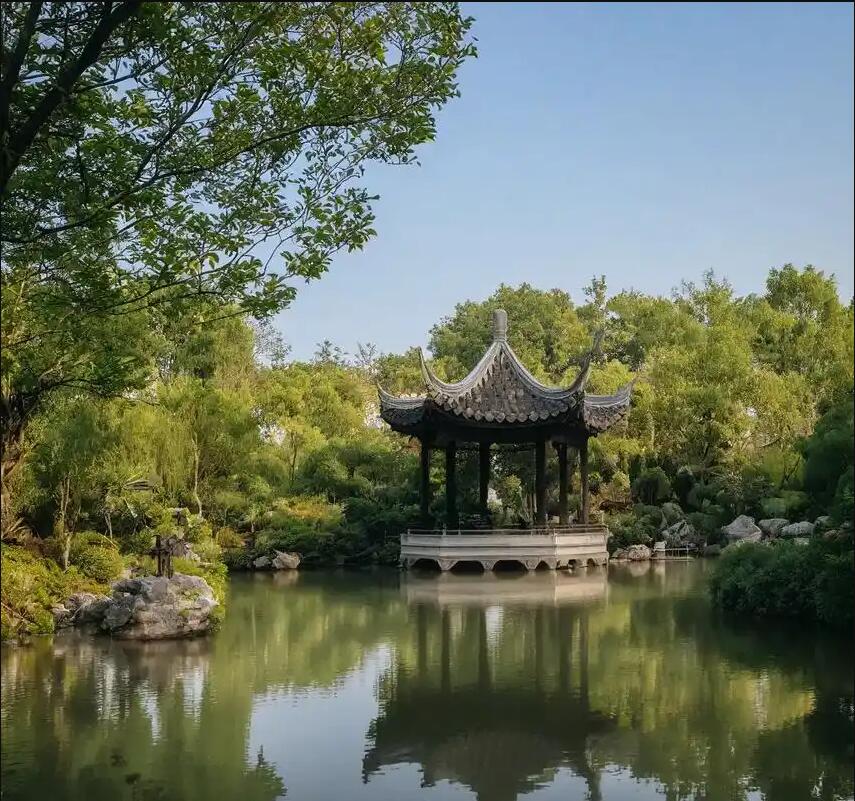 泰兴雁菱餐饮有限公司